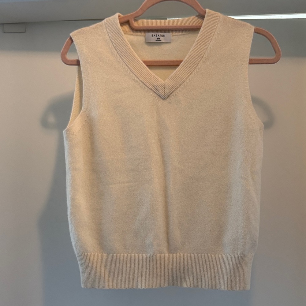 Babaton Cream V-Neck Knit Vest